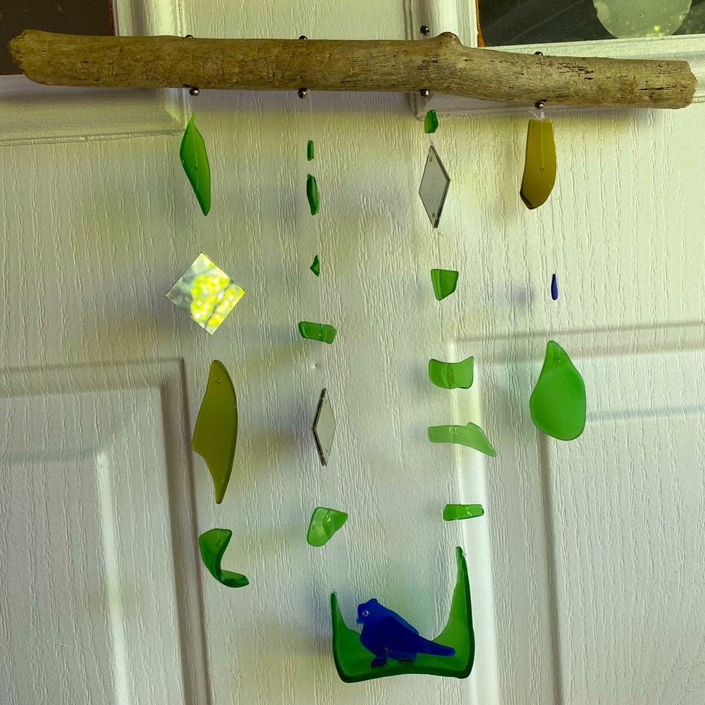 Bird on a swing glass wind/light chime